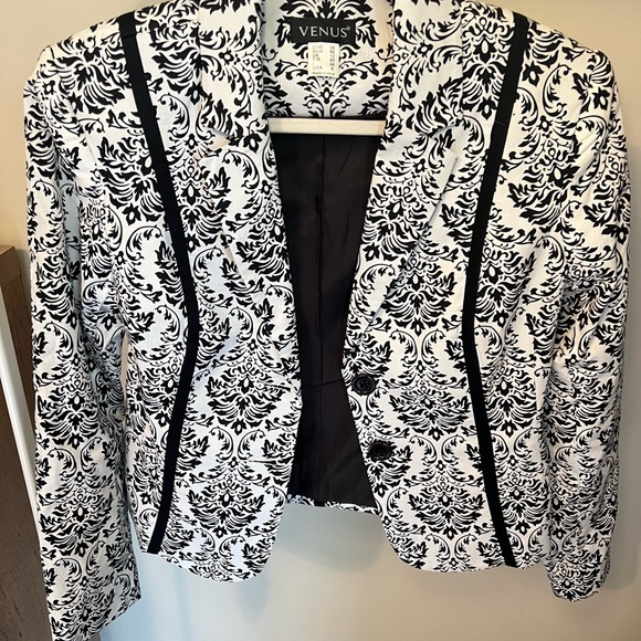 VENUS Jackets & Blazers - Venus Black and White Women's Jacket